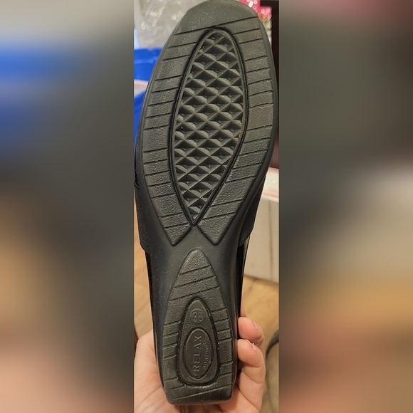 Unity in Diversity Slip On Black Shoes Size 38 (US 7.5-8) - Picture 7 of 10